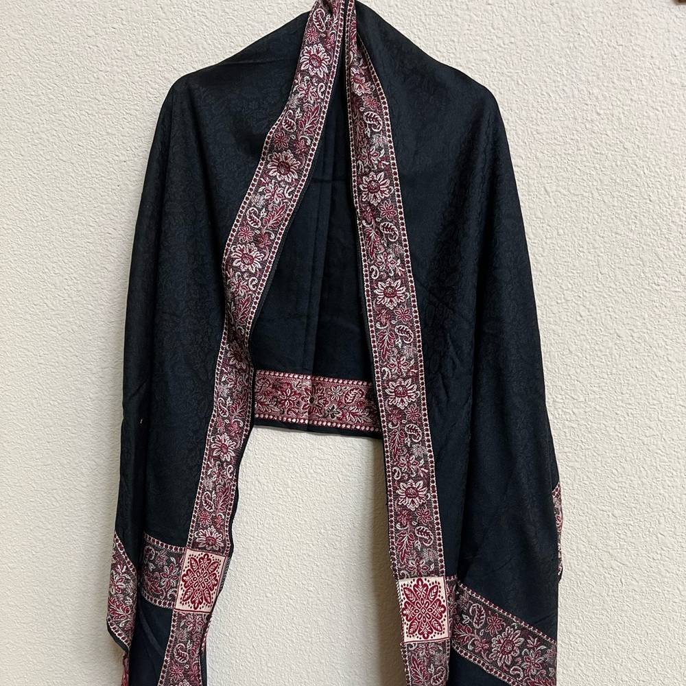 Embroidered Border Pattern Reversible Holidays Pa… - image 1